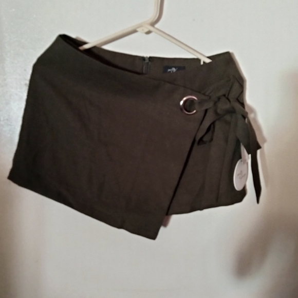 Jupe-short Honey Punch Jaune à Imprimé Floral Avec Nœud Devant, Taille XS